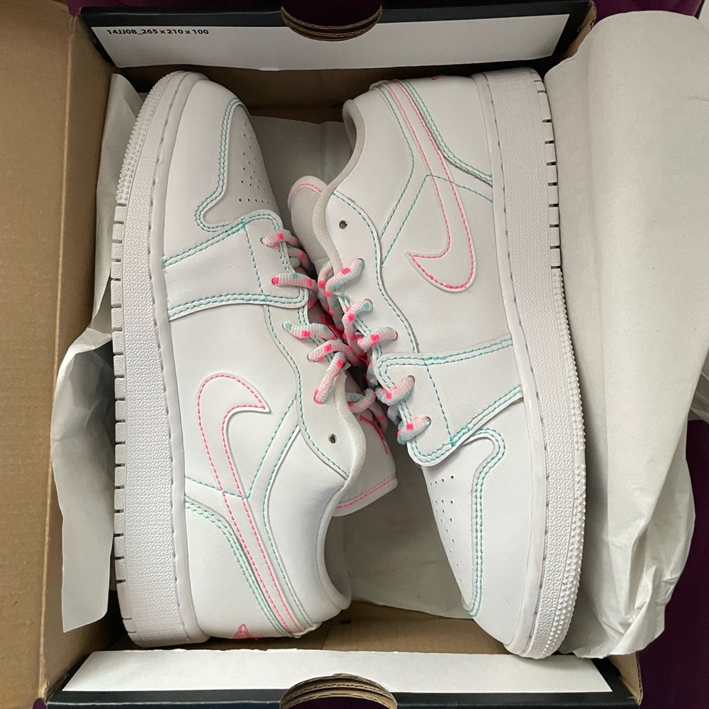 Air Jordan 1 Low (White/Aurora-Green)
